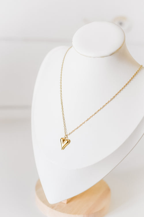 Victoria dainty heart necklace