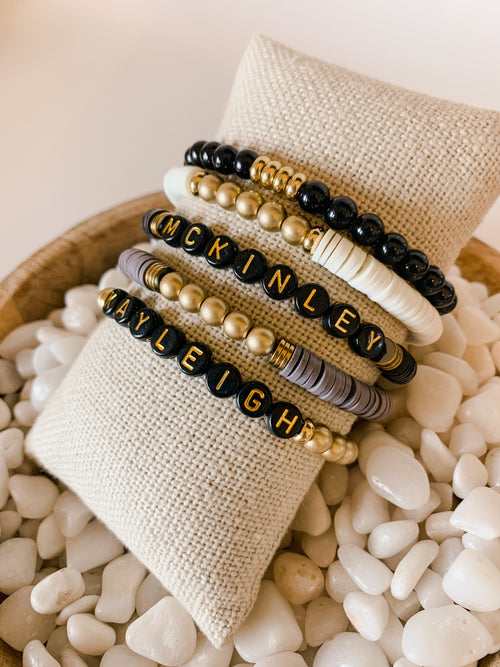 Personalized bead bracelet {black & gold letters)